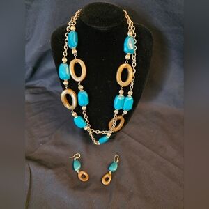 Turquoise and Gold-tone beaded necklace and earring set
